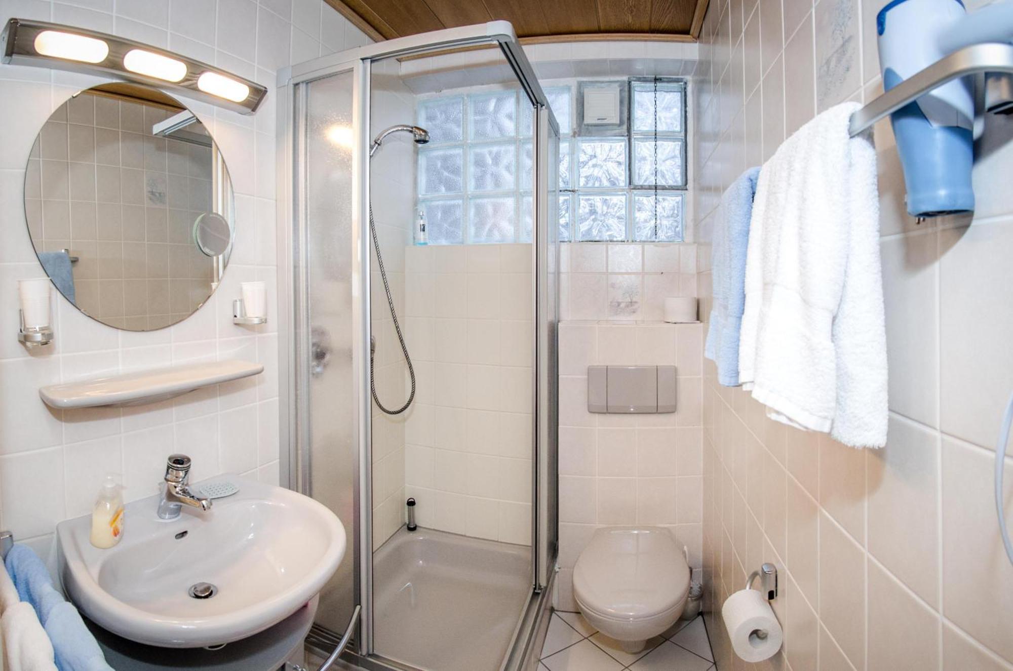 Hotelpension Schroeder Виллинген Номер фото
