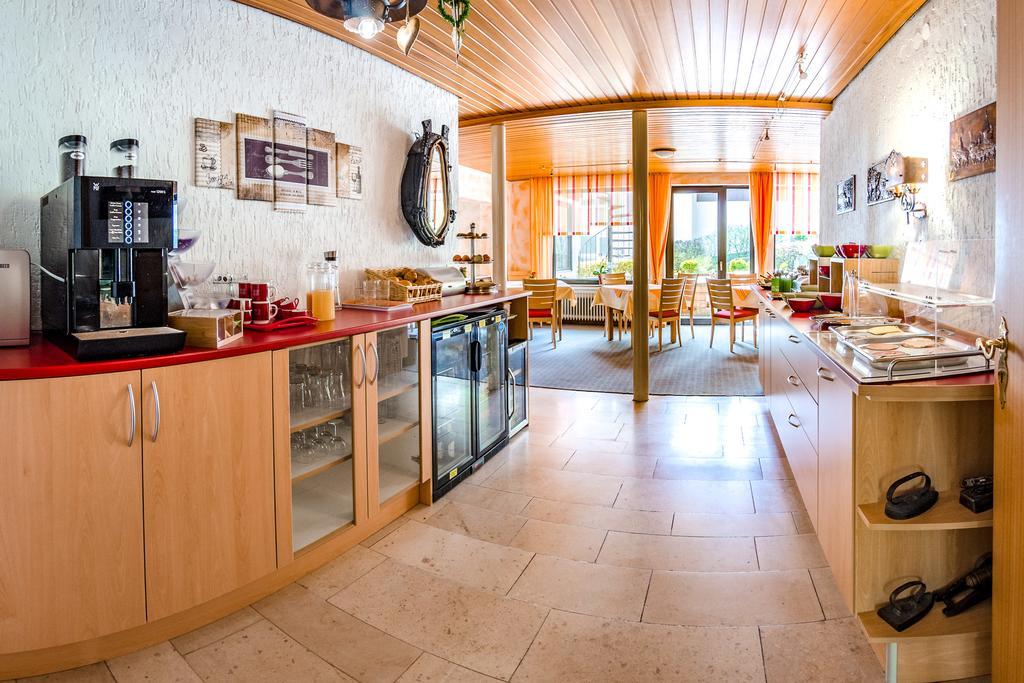 Hotelpension Schroeder Виллинген Экстерьер фото